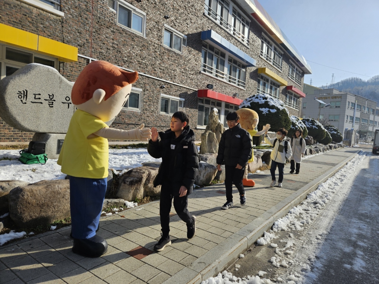 아동청소년정신건강증진 '행복한등굣길' 캠페인(황지초등학교)